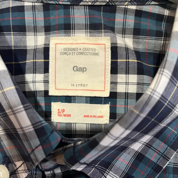 ⭐️ 2 for 1 ⭐️ GAP Long Sleeve Flannel - Picture 3 of 3